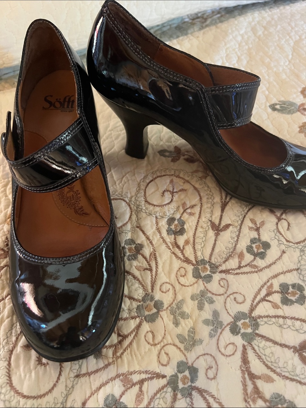 Sofft Black Patent Mary Jane Heels with Strap